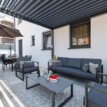 Belvedere Luxury Two Bedroom With Parking Zadar