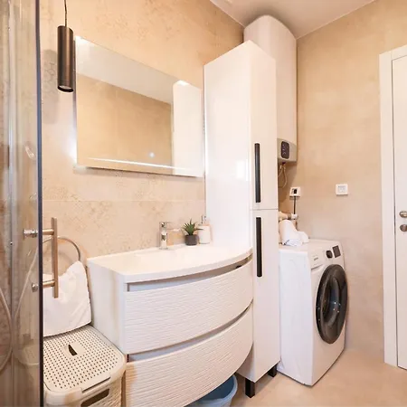 Belvedere Luxury Two Bedroom With Parking Lejlighed Zadar
