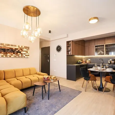 Belvedere Luxury Two Bedroom With Parking Lejlighed *