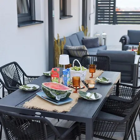 Lejlighed Belvedere Luxury Two Bedroom With Parking Zadar