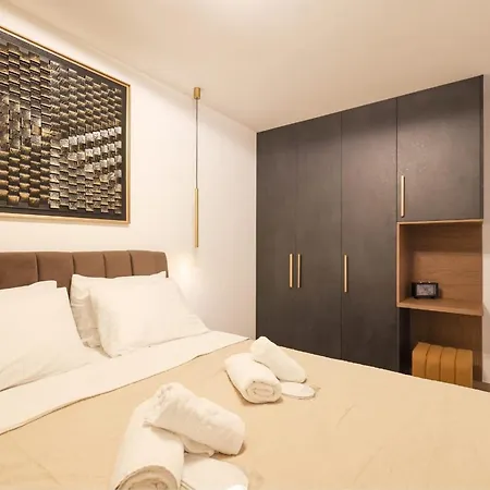 Belvedere Luxury Two Bedroom With Parking Zadar